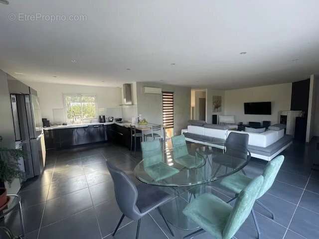 Maison à SAINT-PRIVAT-DES-VIEUX