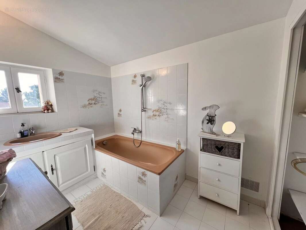 Maison à ROUSSILLON