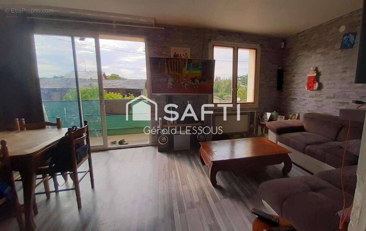 Photo 3 - Maison à SAINT-JULIEN-L&#039;ARS