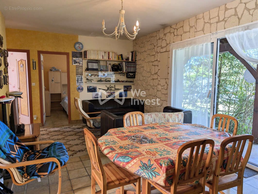 Maison à SAINT-JULIEN-EN-BORN