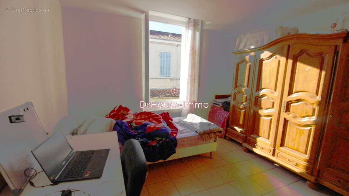 Appartement à MARSEILLE-15E