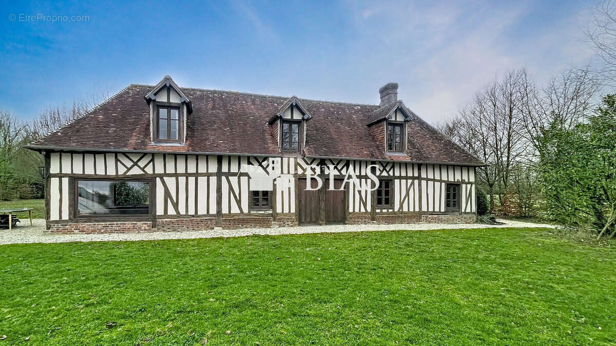 Maison à BERNAY
