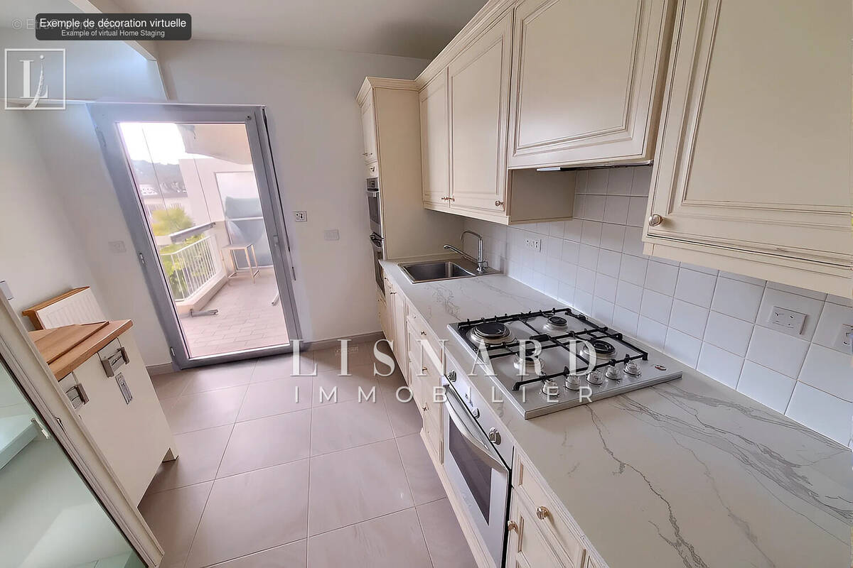 Appartement à VALLAURIS