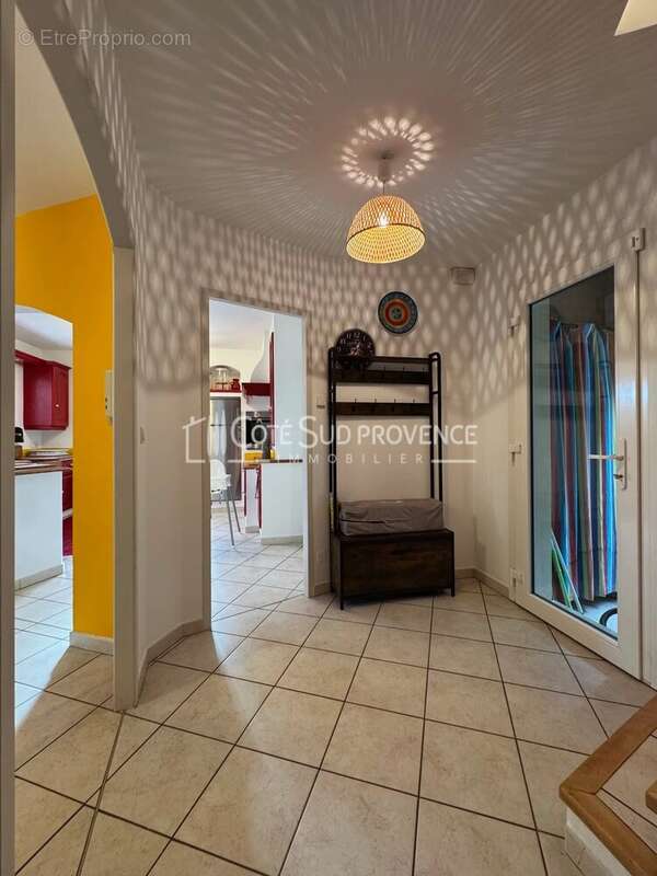 Maison à PERNES-LES-FONTAINES