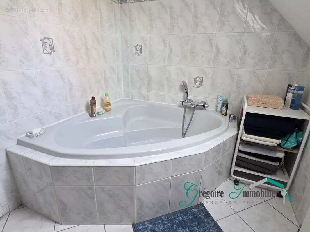 Maison à LA GENEVRAYE