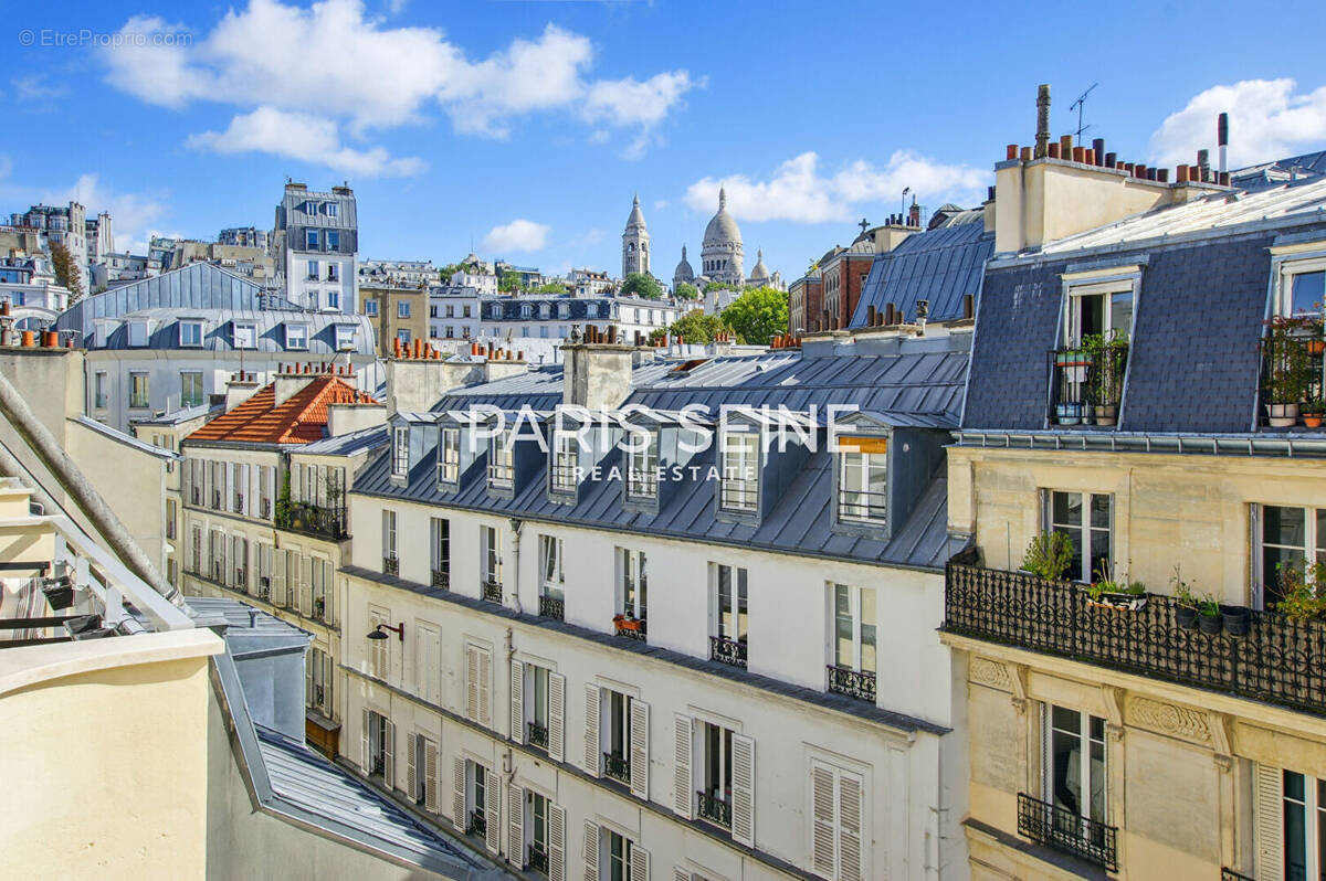 Appartement à PARIS-18E