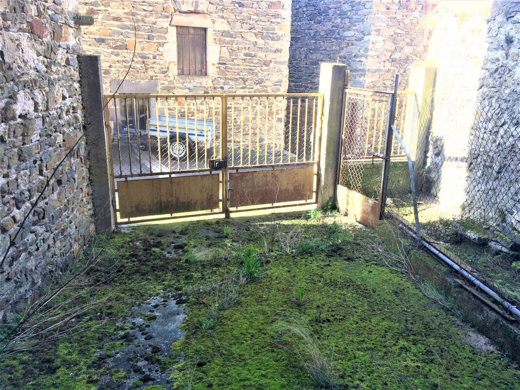 Maison à ARDES
