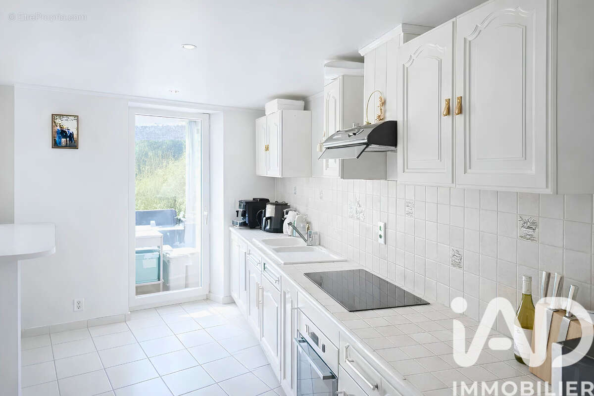 Maison 209 m² à Lure  - photo 3
