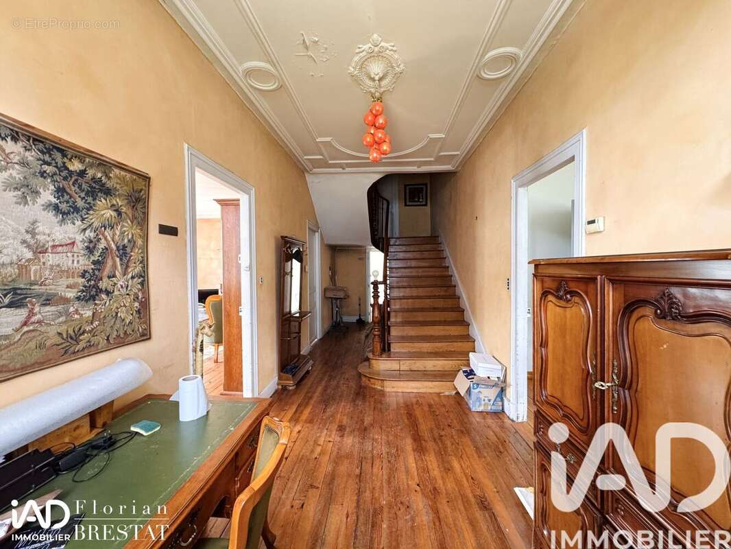 Maison 223 m² à Semeac  - photo 5