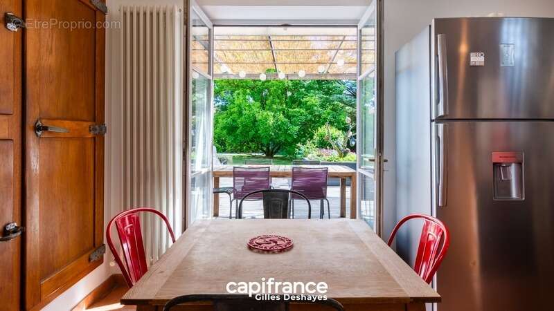 Maison de 1900 à Lurcy, secteur Montmerle-sur-Saône / Messimy-sur-Saône, 172 m² habitables, 187 m² au sol, sur un terrain arboré - photo 6