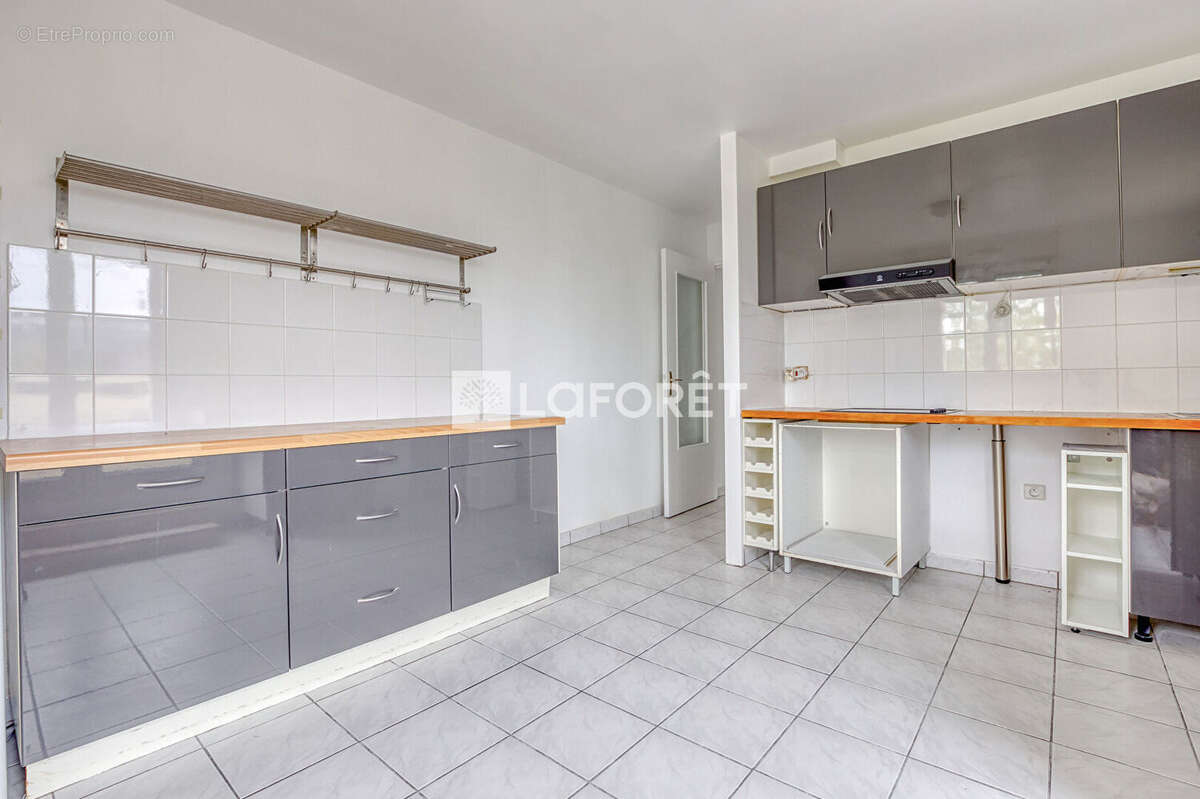 Appartement à LA QUEUE-EN-BRIE