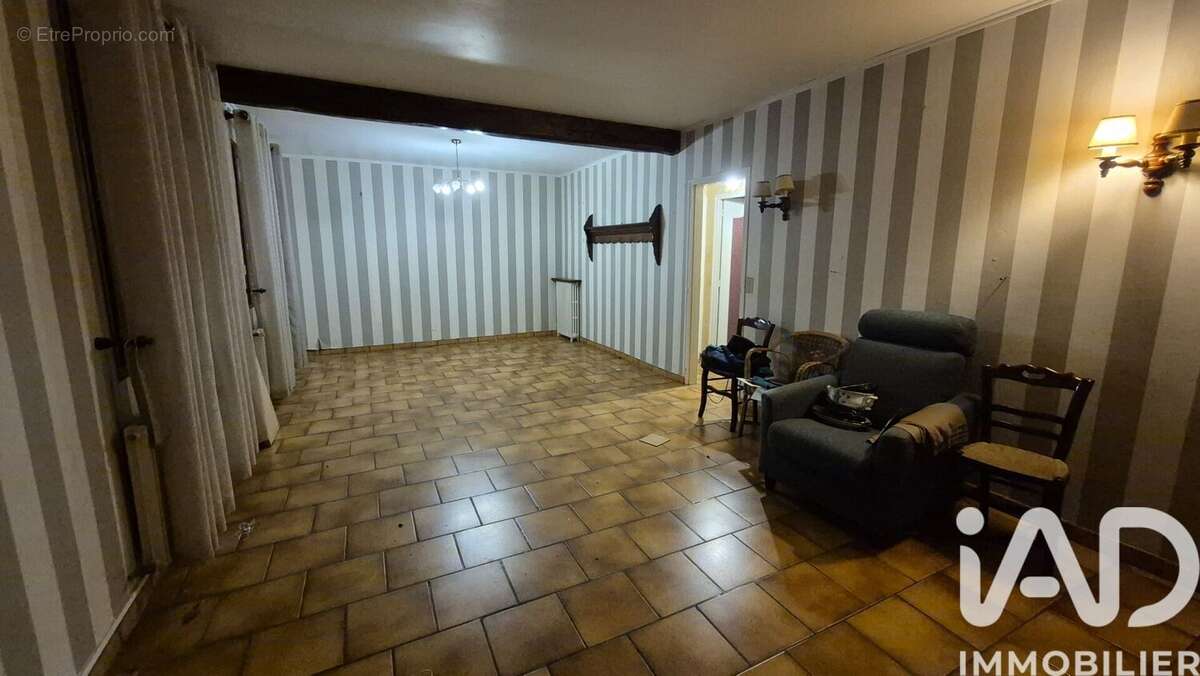 Photo 6 - Maison à LONGPRE-LES-CORPS-SAINTS