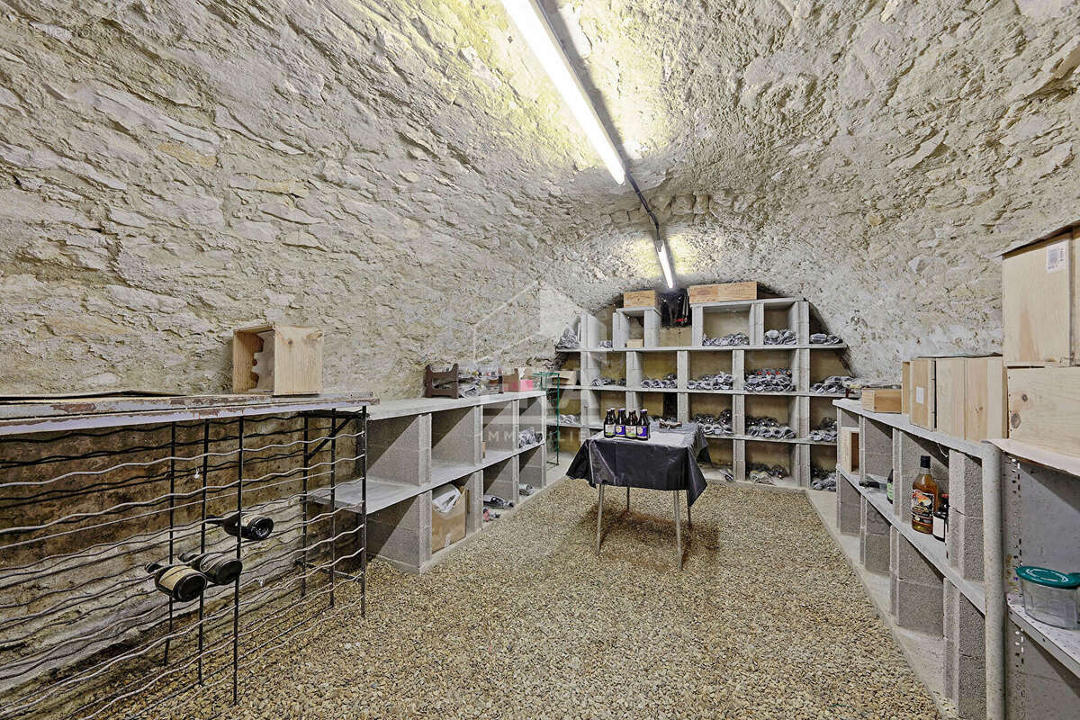 Maison à MONTEREAU-FAULT-YONNE