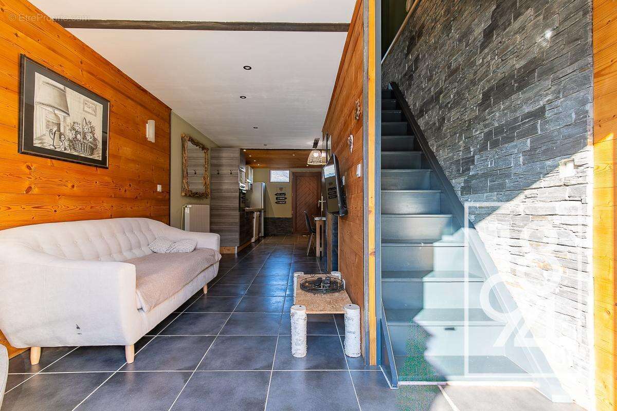 3 Maisons T11 à vendre Uvernet Fours 04 (04400)  328.93 m²  Terrasses, Jardins  - photo 16