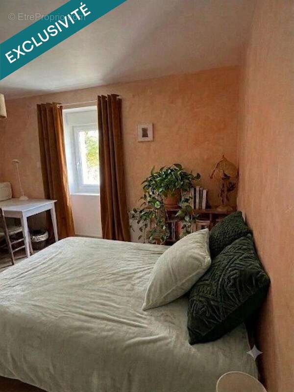 Maison 69 m² à Quins  - photo 7