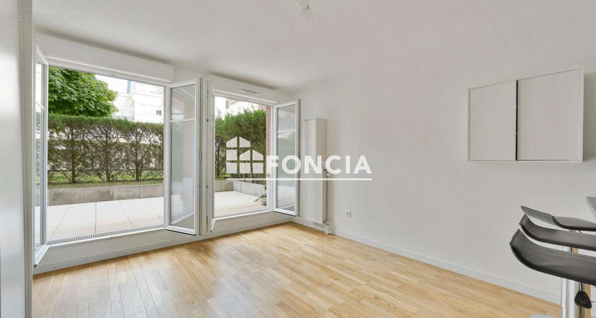 Appartement à LE PLESSIS-ROBINSON