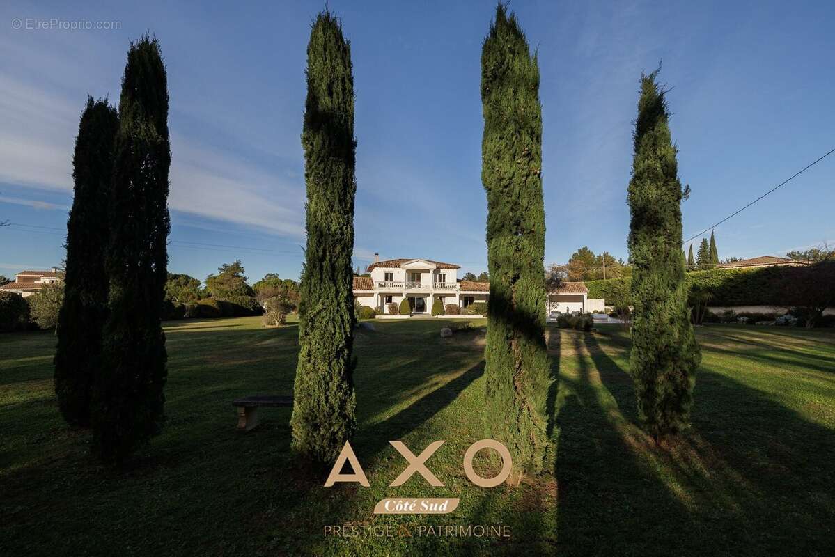 Maison à SAINT-CANNAT