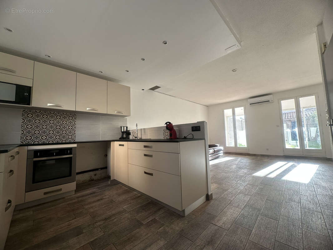 Maison à PUGET-SUR-ARGENS