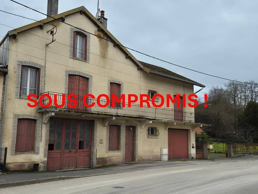 Maison à PORT-SUR-SAONE