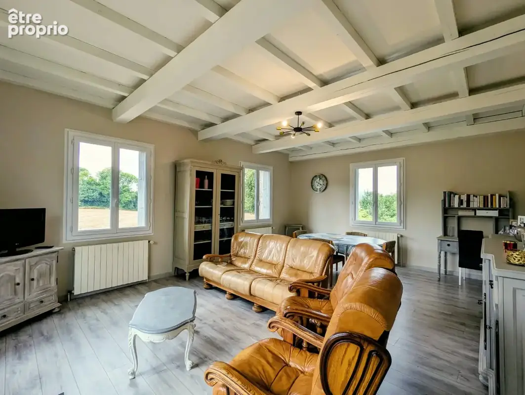 Maison en pierre indépendante 3 chambres garage 54 m2 terrain 695 m2 - photo 7