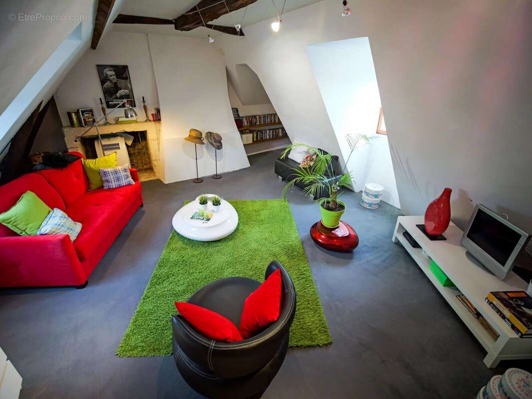 Appartement à SAINT-CYR-SUR-LOIRE