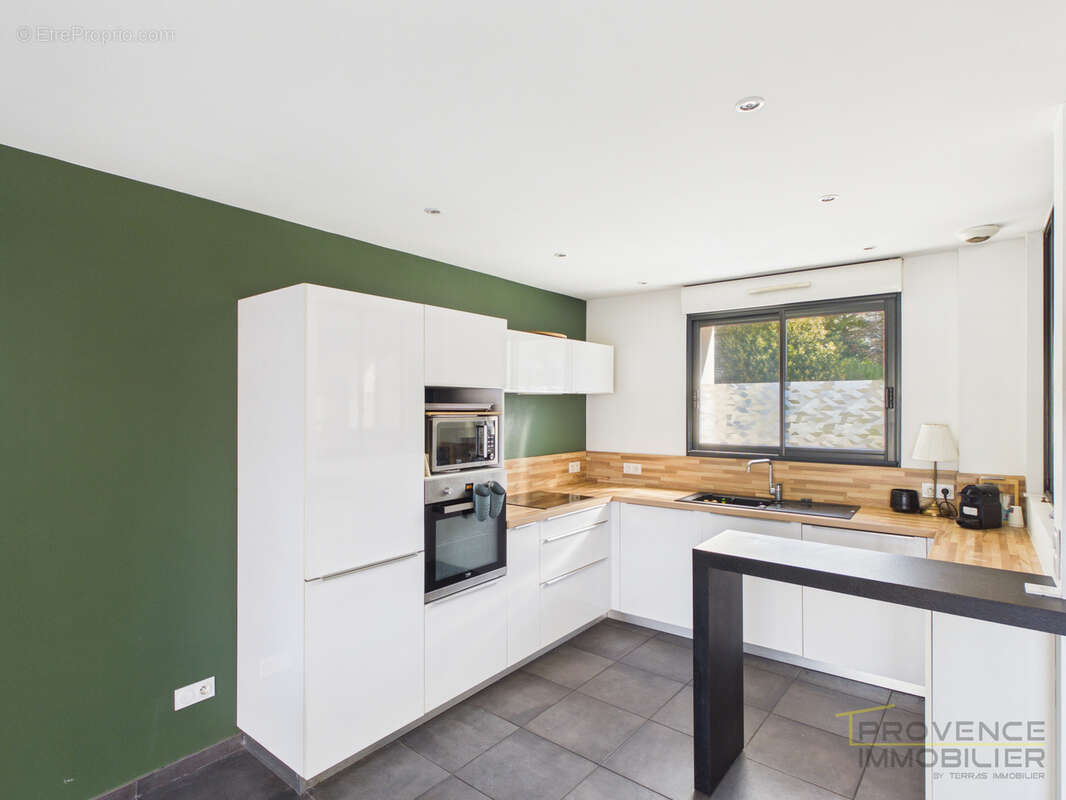 Maison à MALATAVERNE