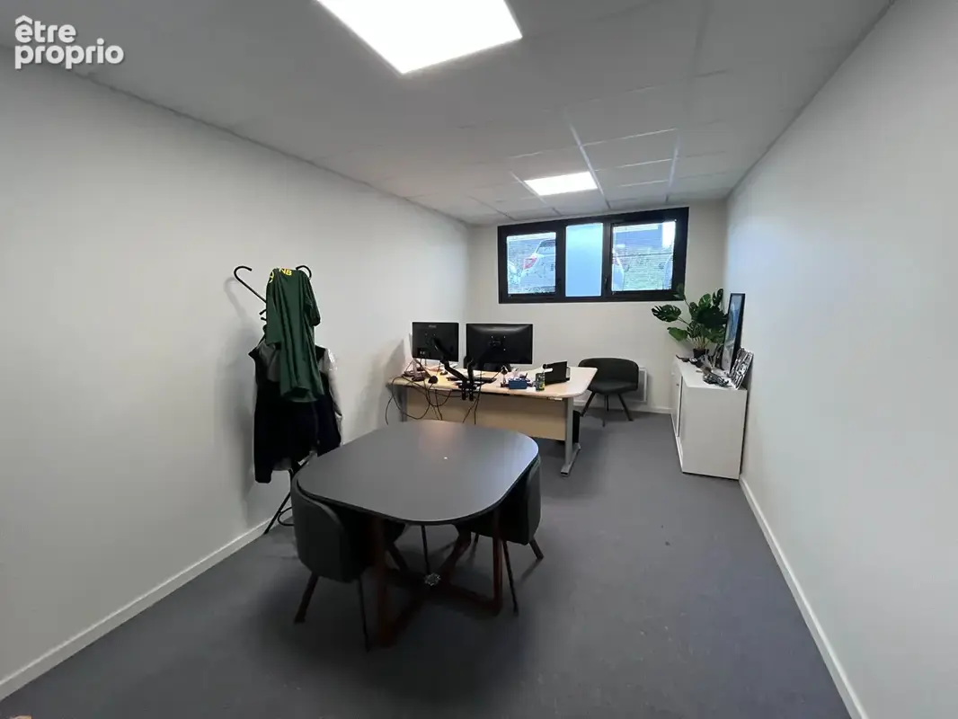 A vendre / a louer - brest kergonan - bureaux de 552 m² avec garage - photo 14