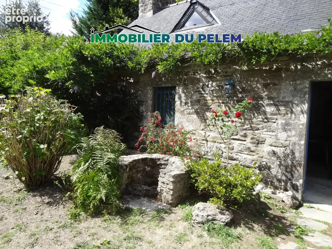Maison à PLOUNEVEZ-QUINTIN