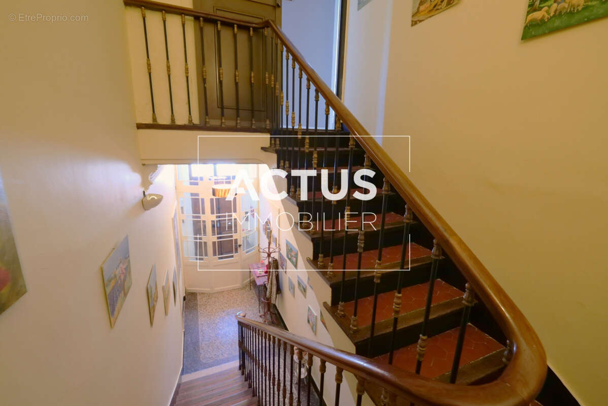 Appartement 107 m² à Salon-De-Provence  - photo 9