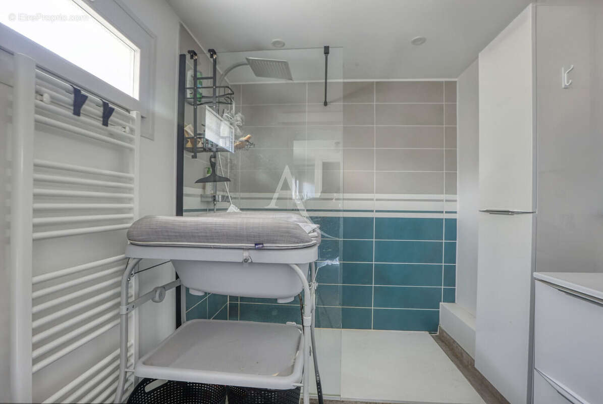 Maison à SAINT-ETIENNE-DU-ROUVRAY