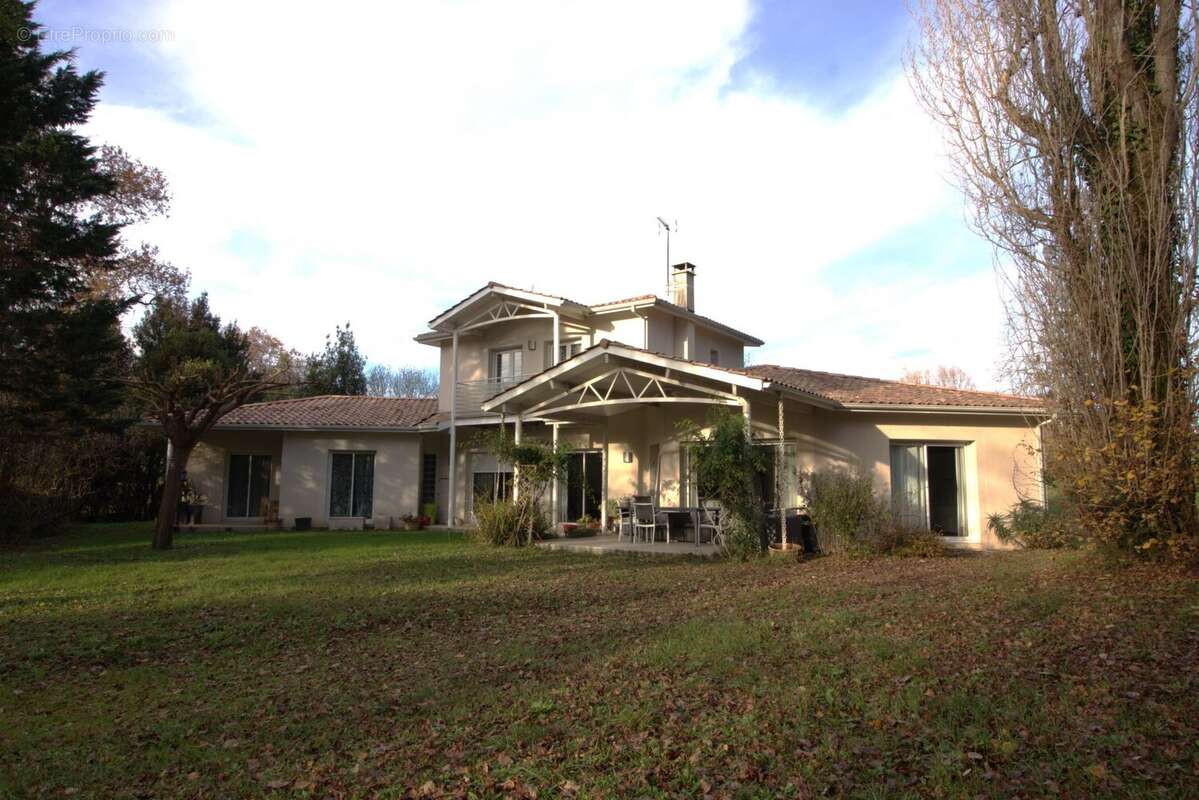 Maison à SAINTE-EULALIE