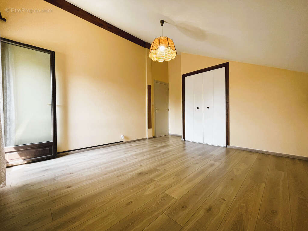Maison individuelle et garage sur terrain clos - photo 17