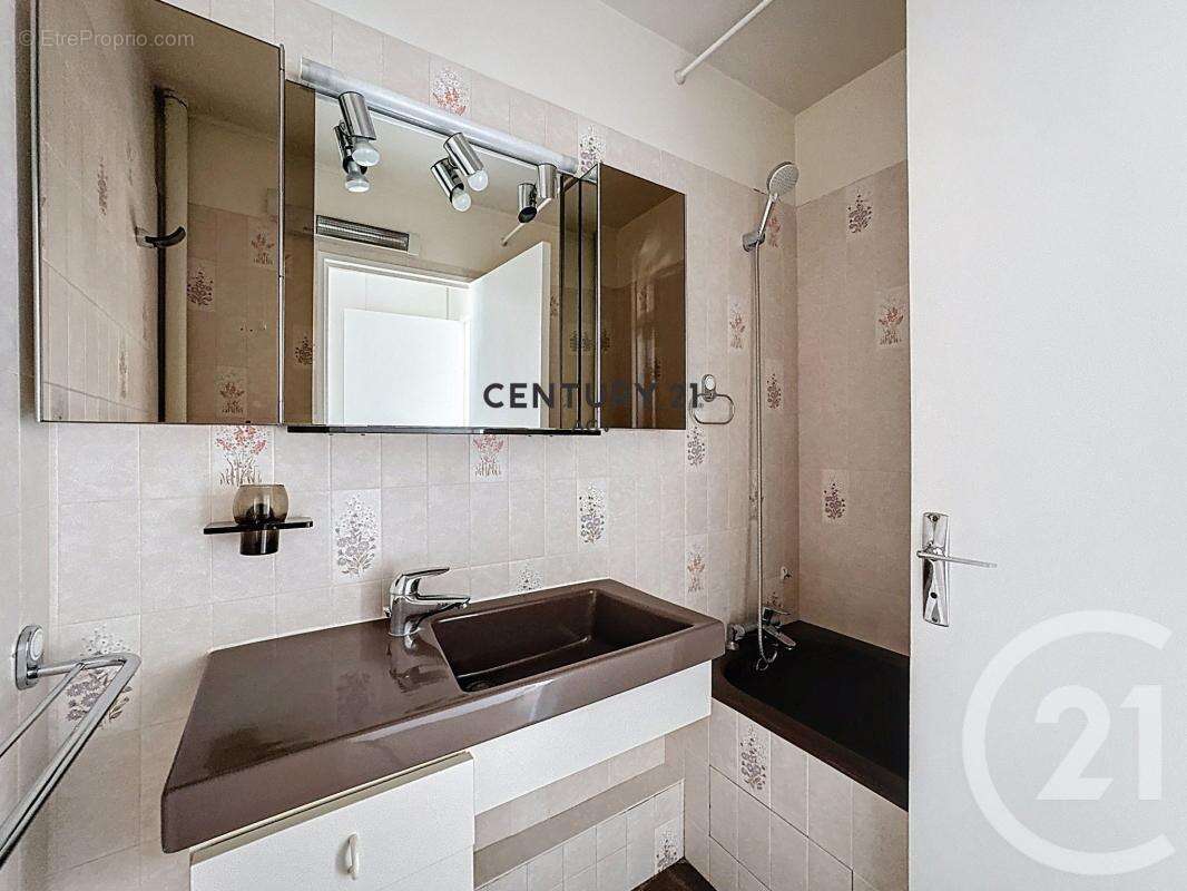 Appartement à MAISONS-ALFORT