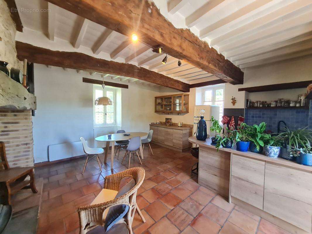 Maison à SAINT-CLAR