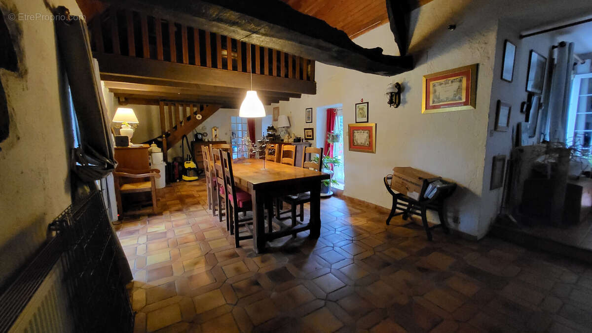 Maison à LE VIEUX-MARCHE