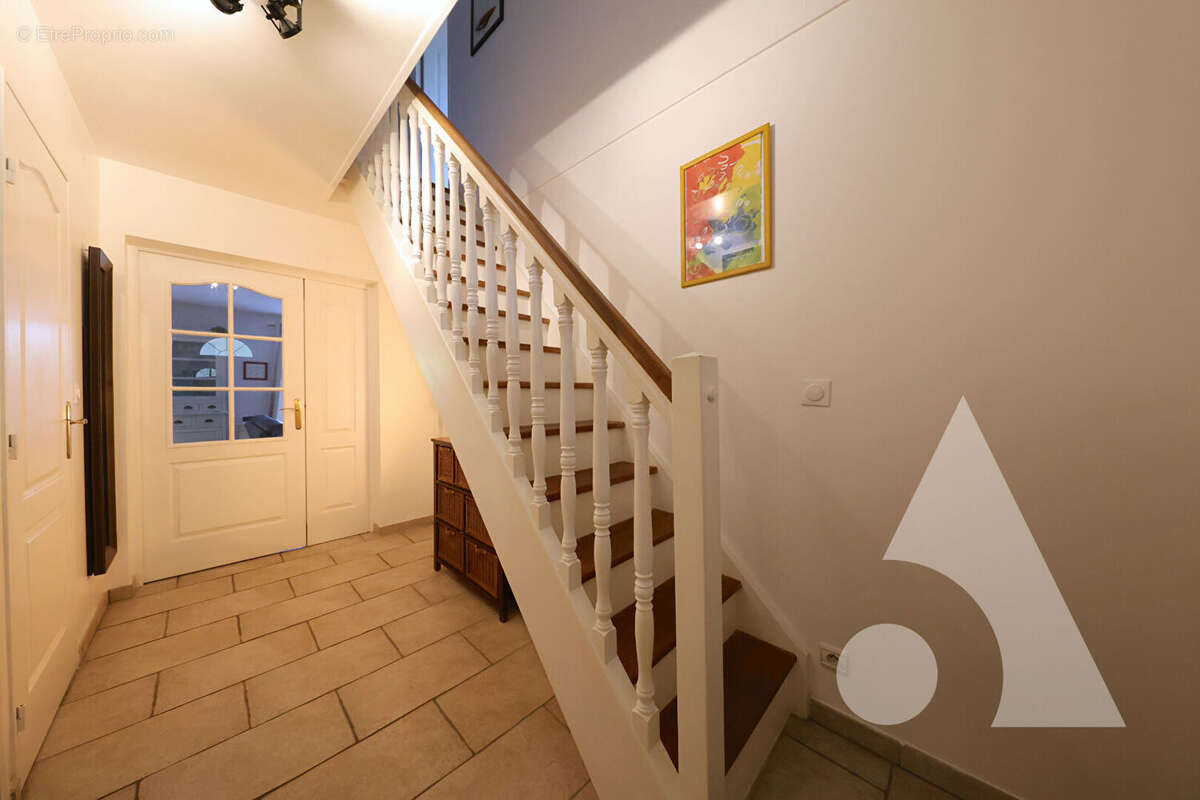 Maison à SAINT-PIERRE-DU-PERRAY