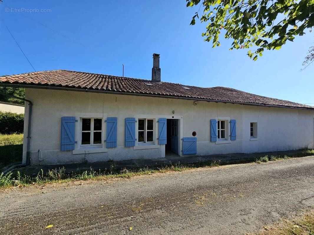 Charmante maison de campagne de 3 chambres avec grange et verger - photo 12