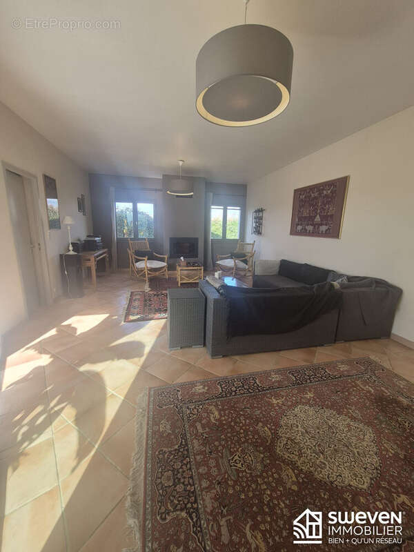 Maison à FONTENILLES