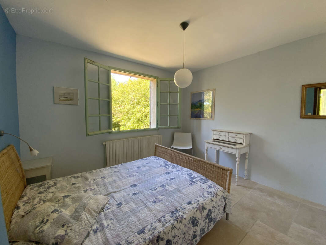 Villa avec vue imprenable à seulement 6 km d'Uzès. - photo 16