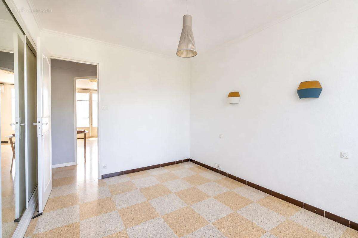Appartement lumineux de 75 m² à Toulon - photo 12