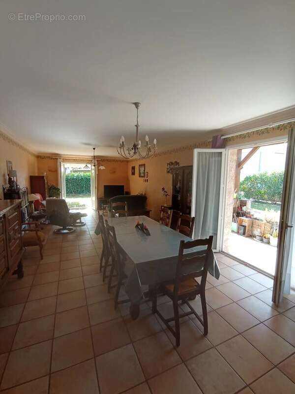 Maison à BELLEVILLE