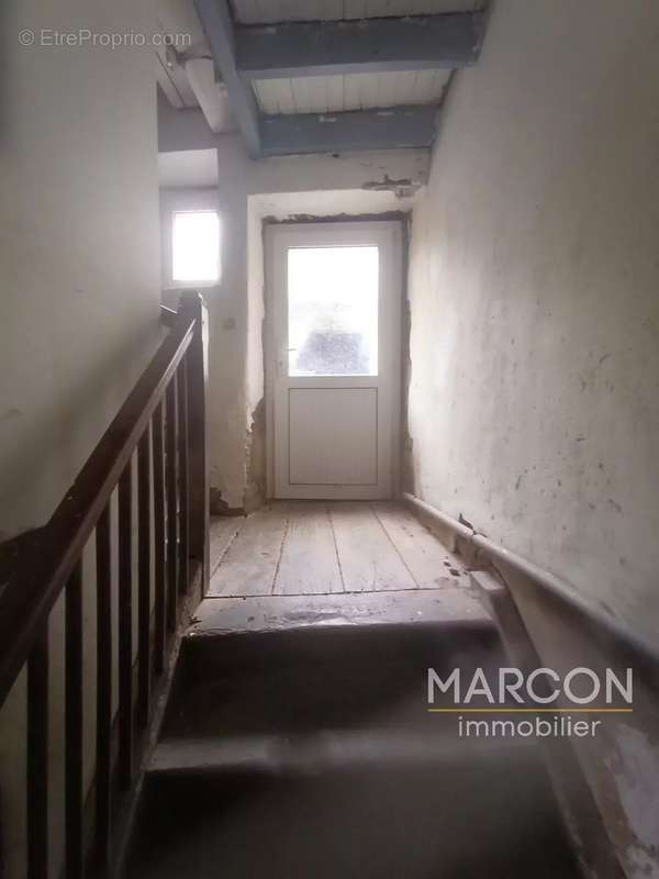 Maison à SAINT-GEORGES-LA-POUGE