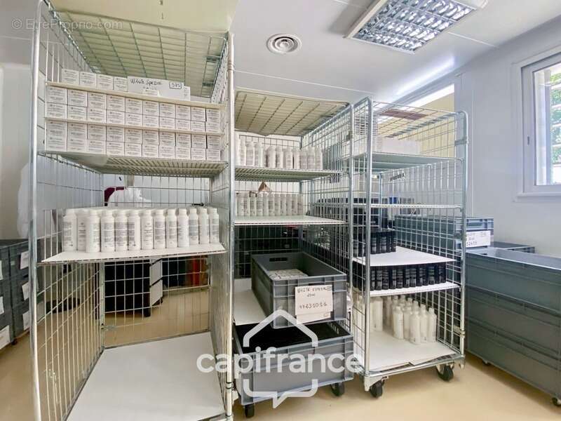 Commerce à LE SOLER