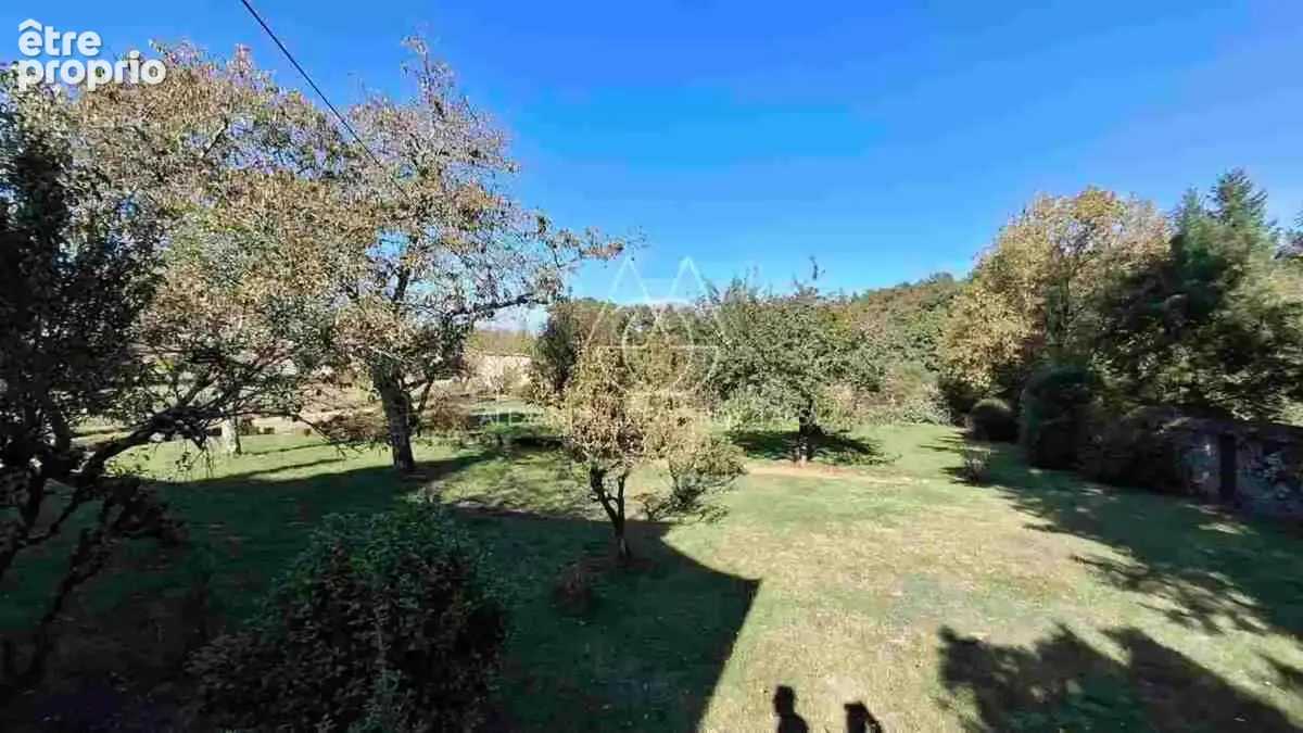 Exceptionnel château XV-XVI et XIXe avec son hameau et ses 108 hectares avec possibilité d’acheter 200ha attenants supplémentair - photo 13