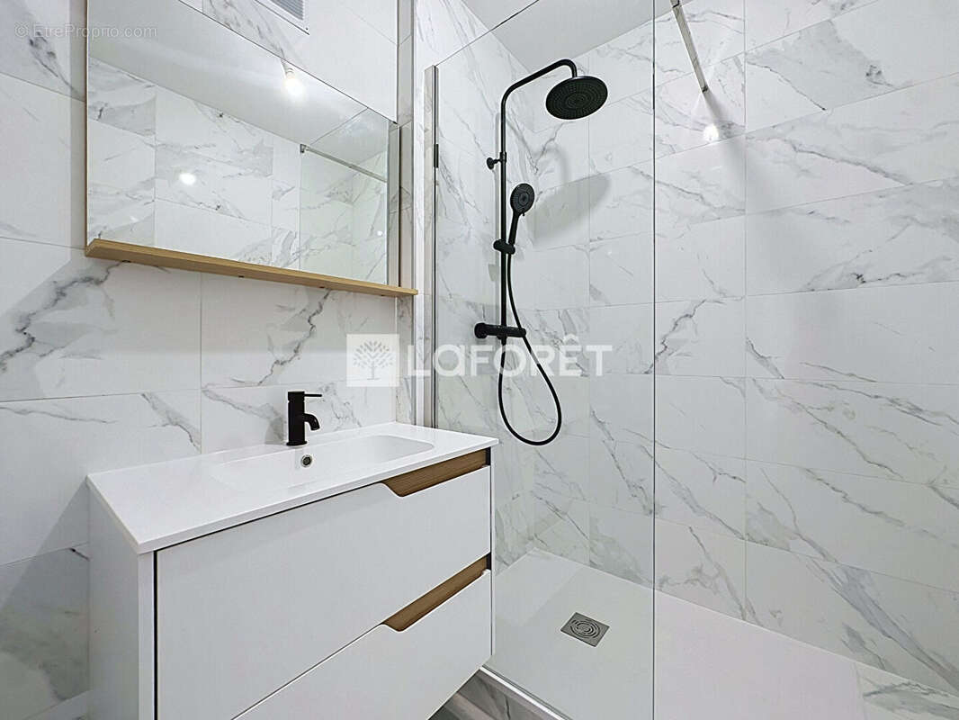 Appartement à RILLIEUX-LA-PAPE