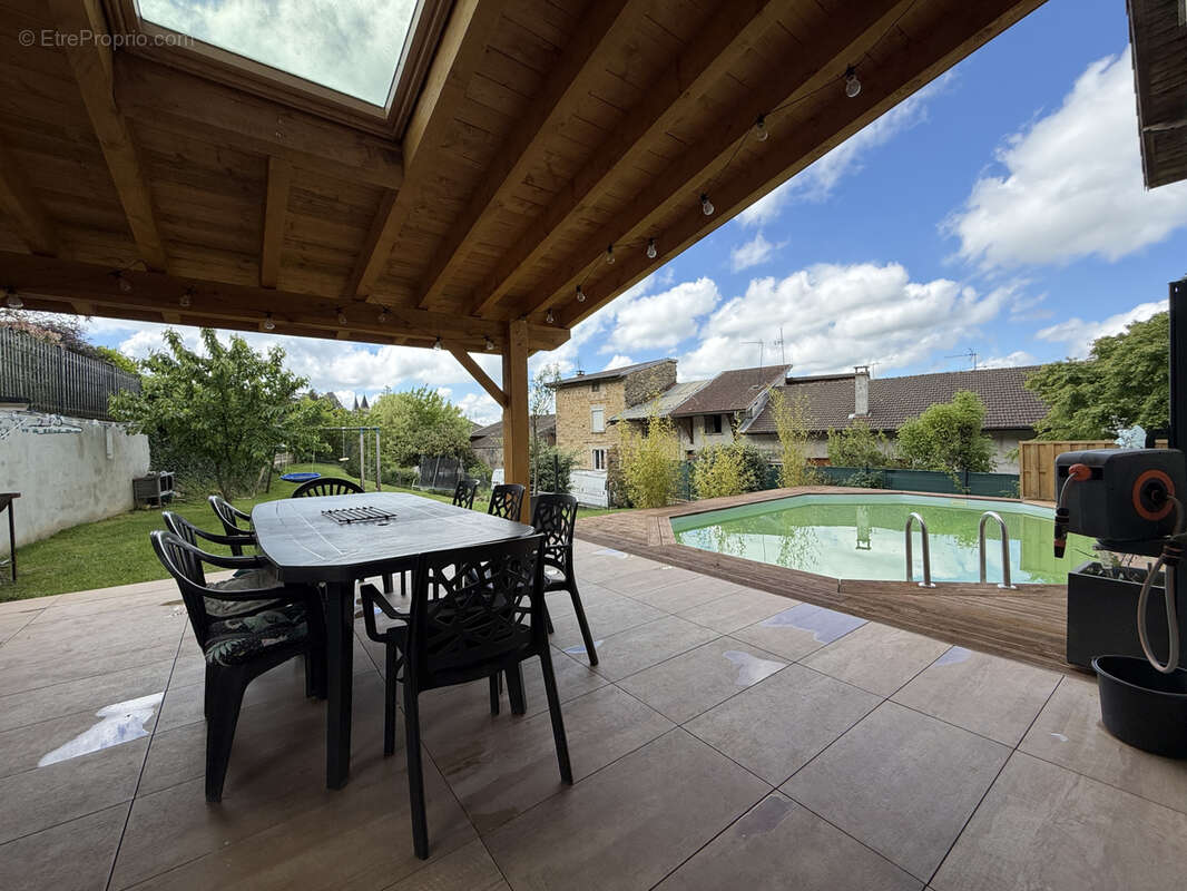 Maison familiale rénovée avec piscine   Saint-Jean-le-Vieux - photo 3