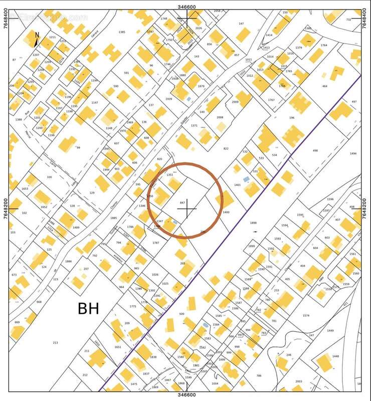 Terrain à LE TAMPON