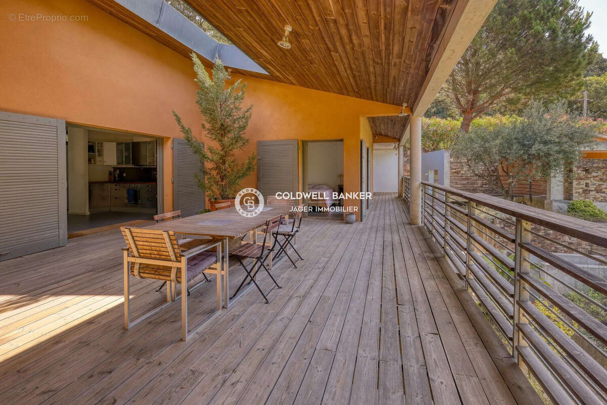 Maison à RAYOL-CANADEL-SUR-MER