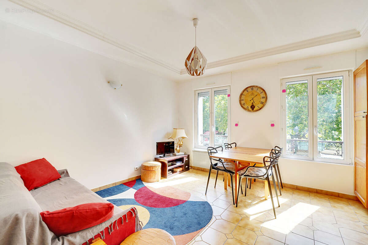 Appartement à PARIS-12E
