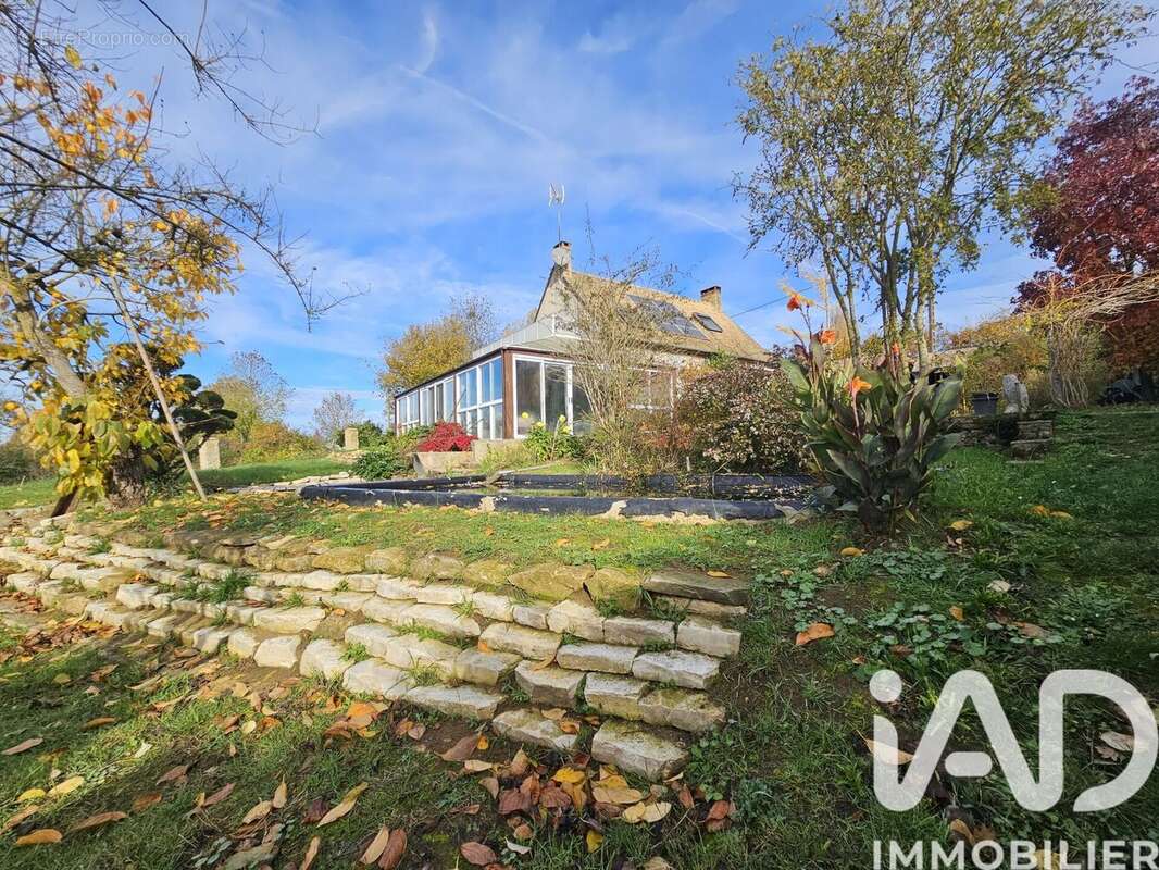 Photo 3 - Maison à LOMBRON